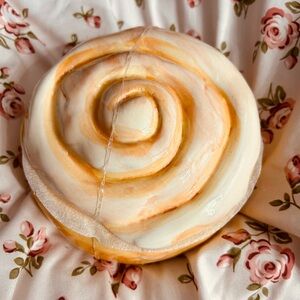 Cinnamon bun ceramic trinket dish
